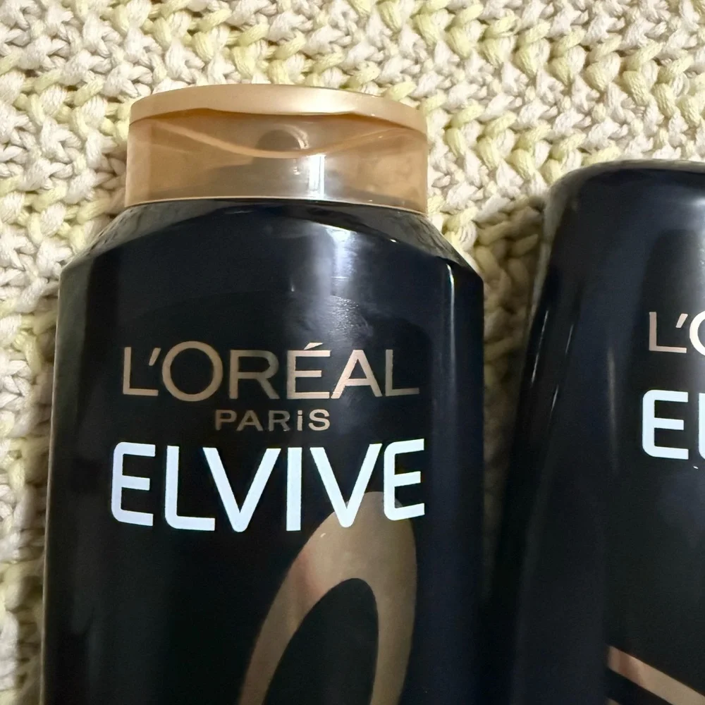 L'Oreal Elvive Total Repair 5 Shampoo and Conditioner - Black and Gold